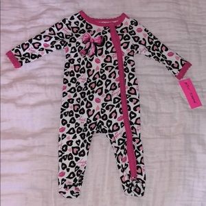 💕4 for 20 💕 bundle and i’ll send you a 20 offer!